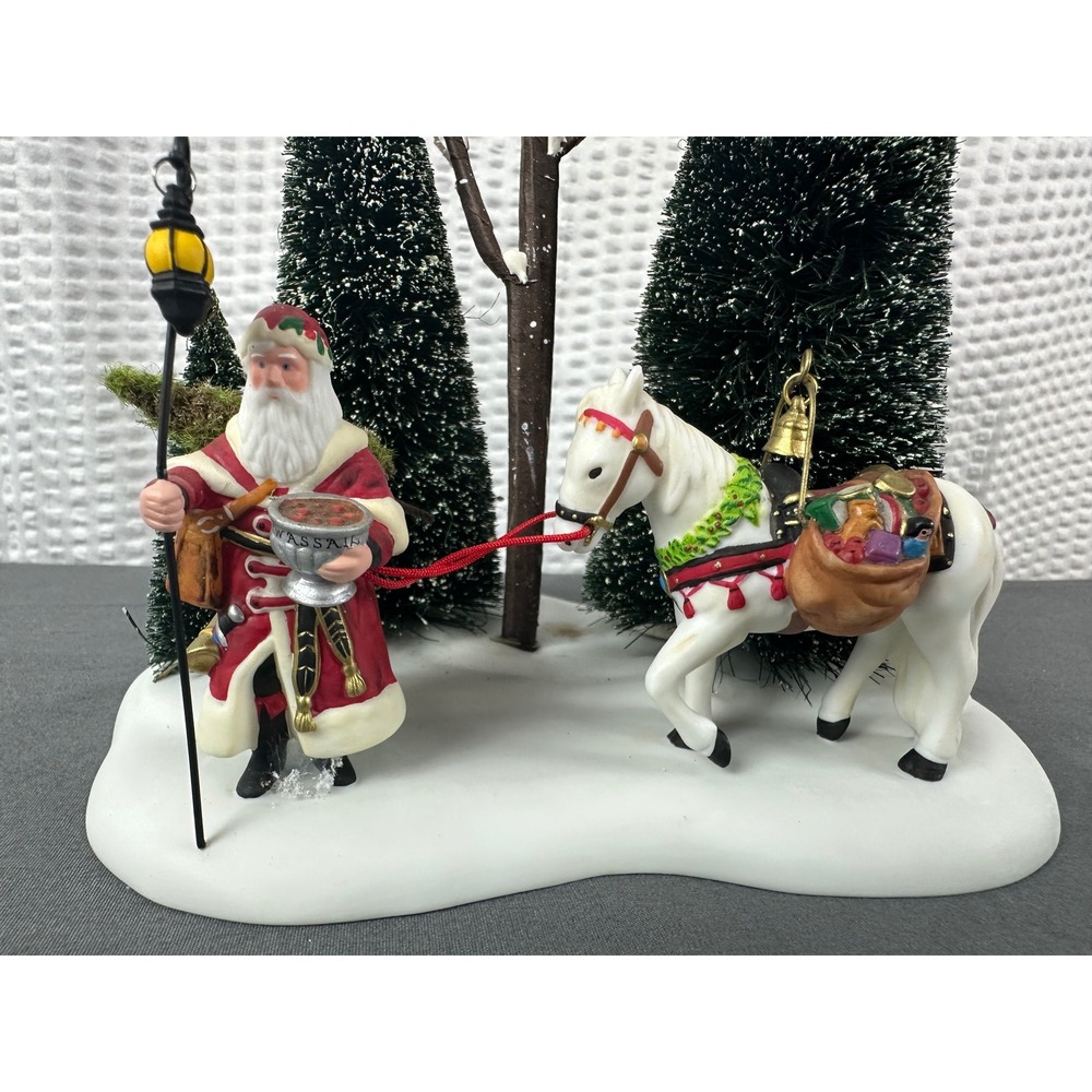 Department 56 Dickens Village Victorian Father Christmas #56.58585 RETIRED - Picture 5 of 10